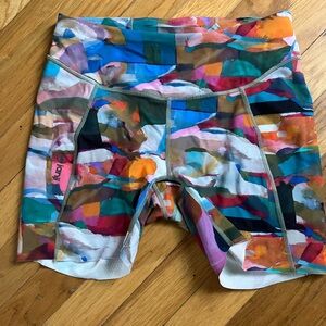 Janji 5 in pace short